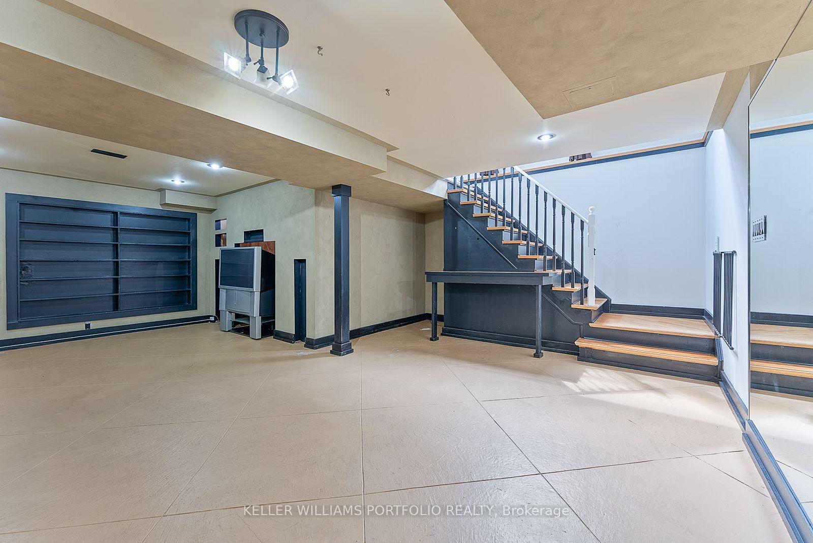 Photo 39 of 1023 Roseheath Street, Oshawa, Pinecrest — HOMEH