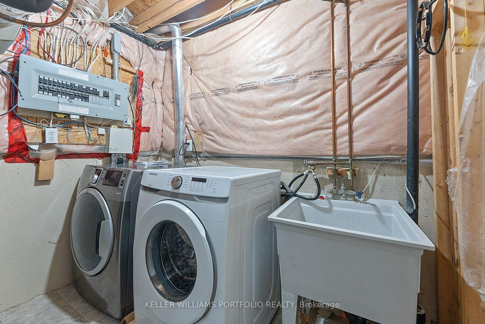 Photo 43 of 1023 Roseheath Street, Oshawa, Pinecrest — HOMEH