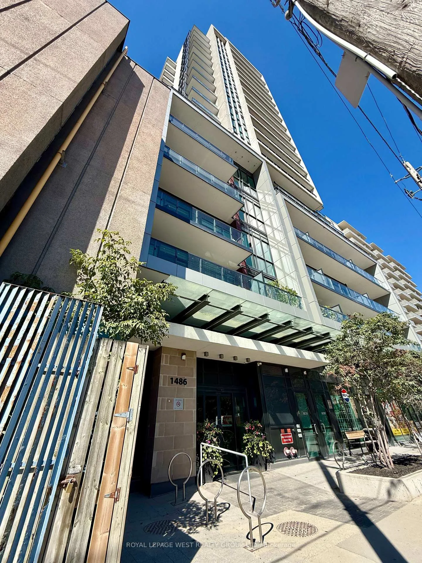 Photo 8 of Unit 403, 1486 Bathurst Street, Toronto, Humewood-Cedarvale — HOMEH