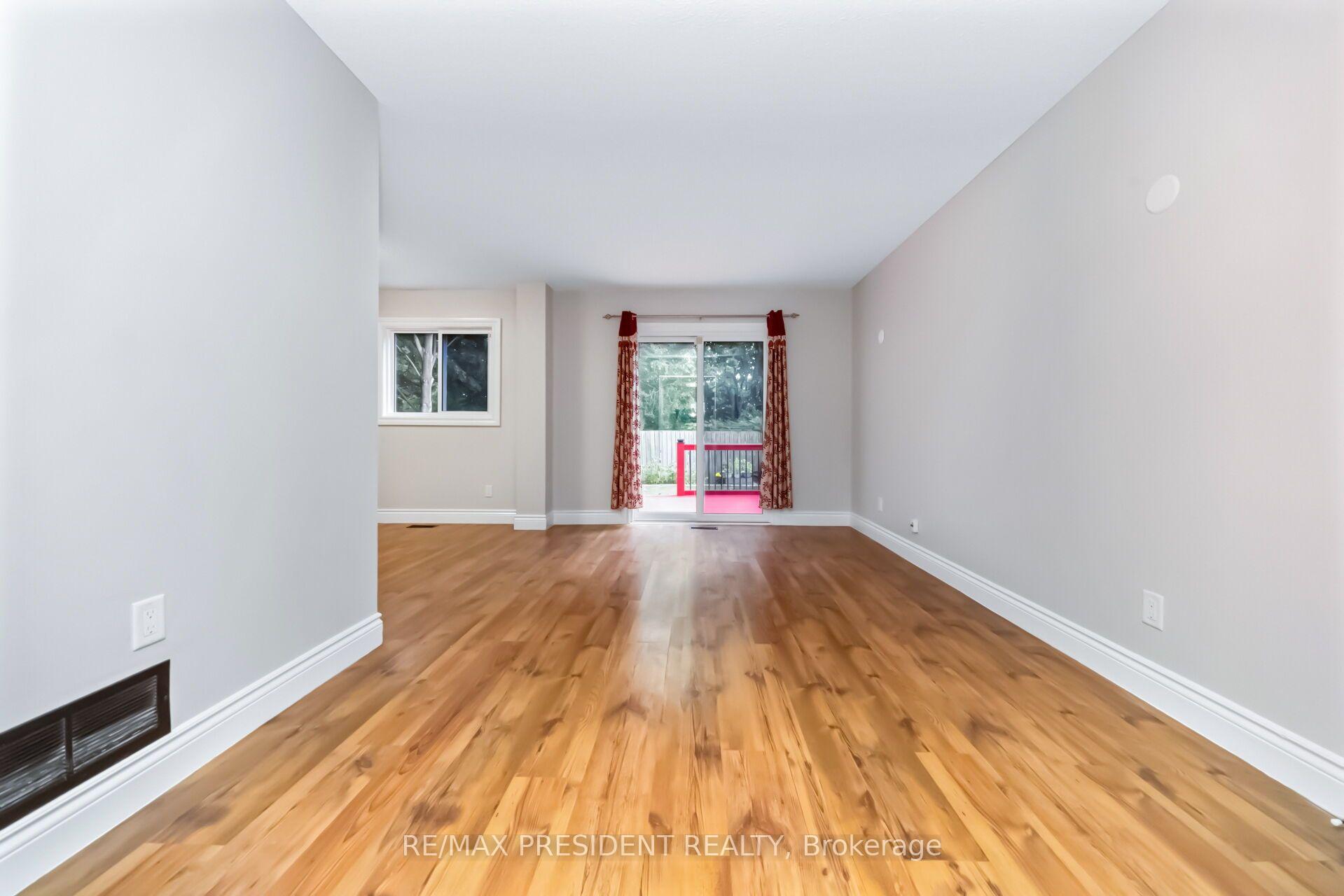 Photo 9 of 91 Martindale Crescent, Brampton, Brampton West — HOMEH