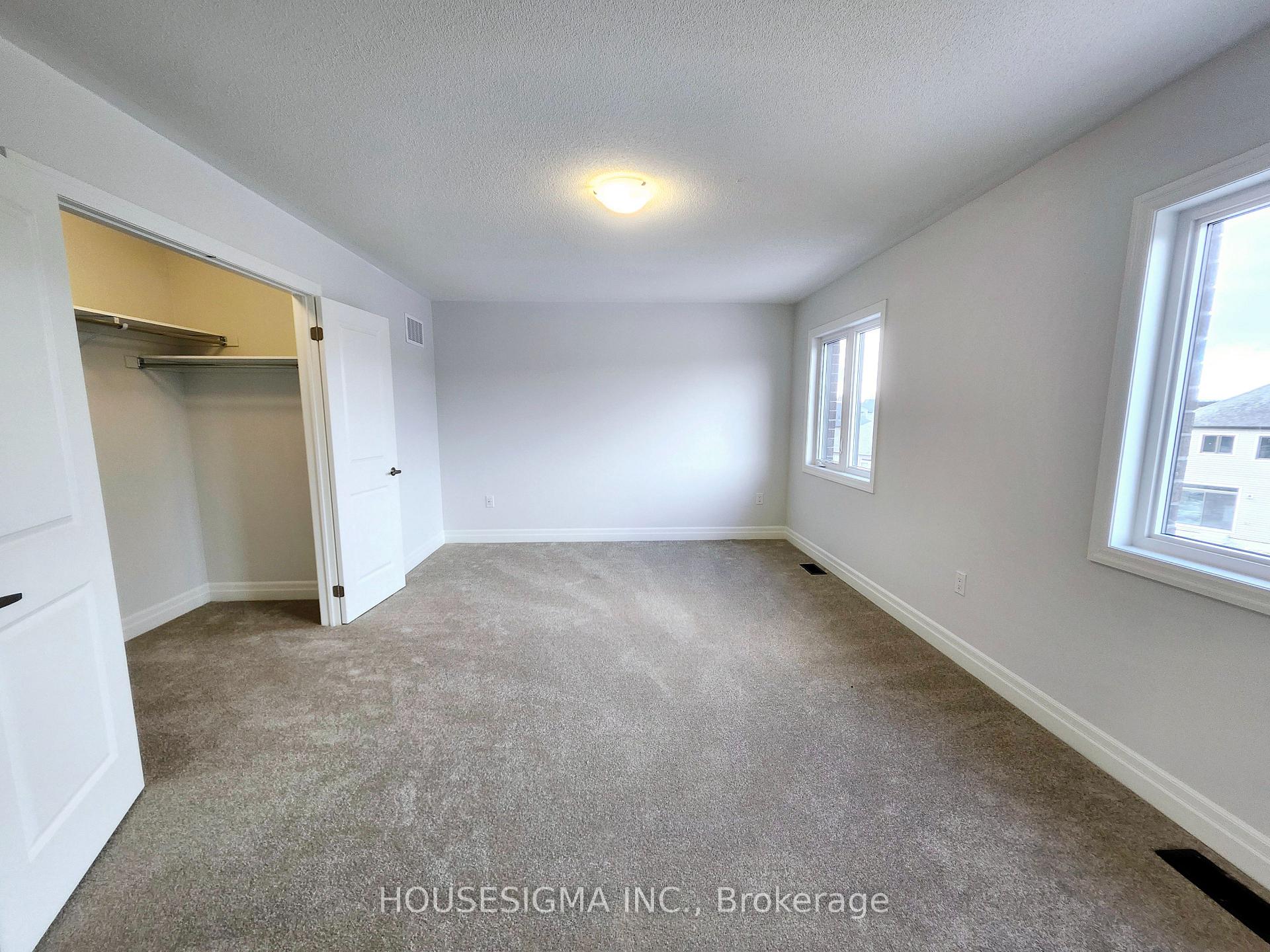 Photo 16 of 31 Rosanne Circle, Wasaga Beach — HOMEH