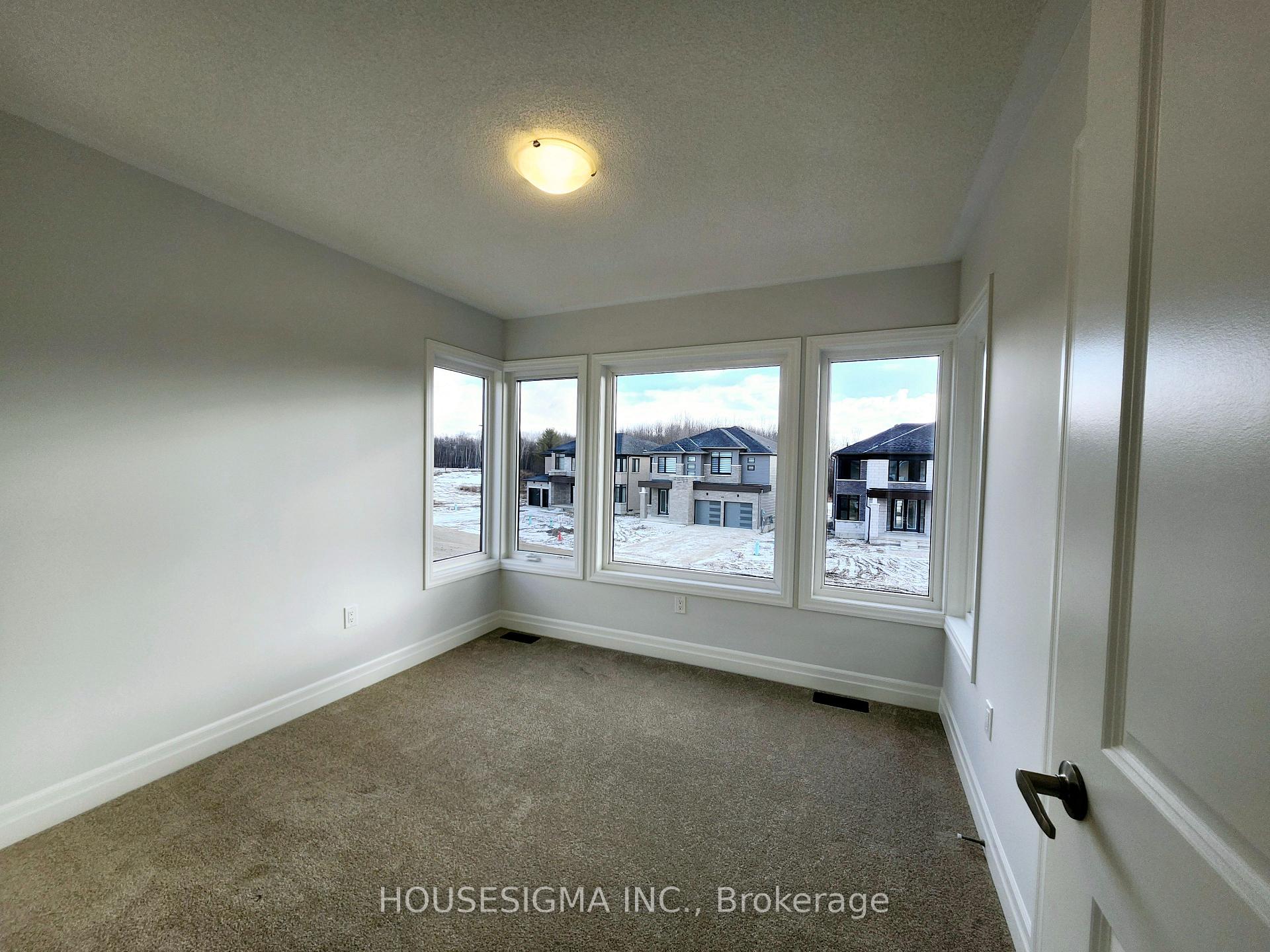 Photo 24 of 31 Rosanne Circle, Wasaga Beach — HOMEH