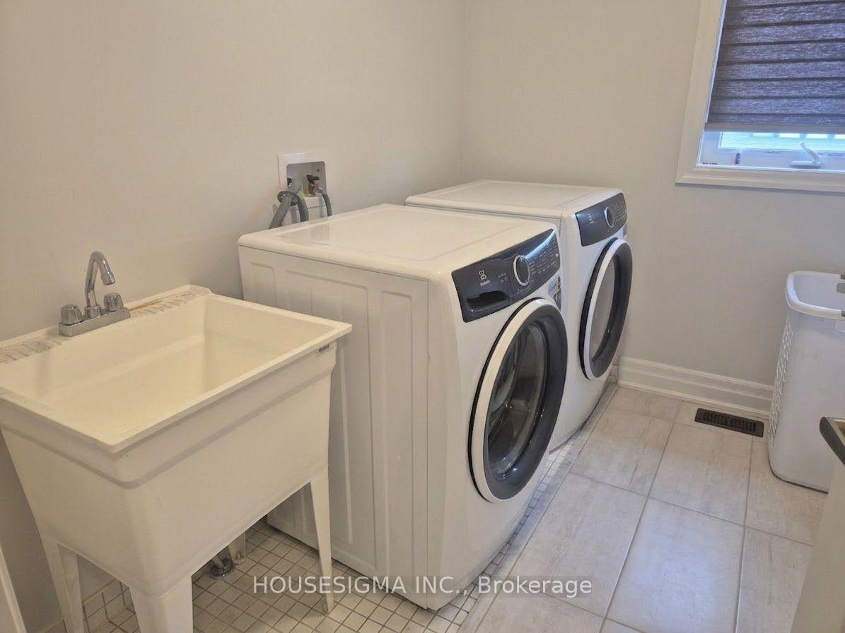 Photo 23 of 31 Rosanne Circle, Wasaga Beach — HOMEH