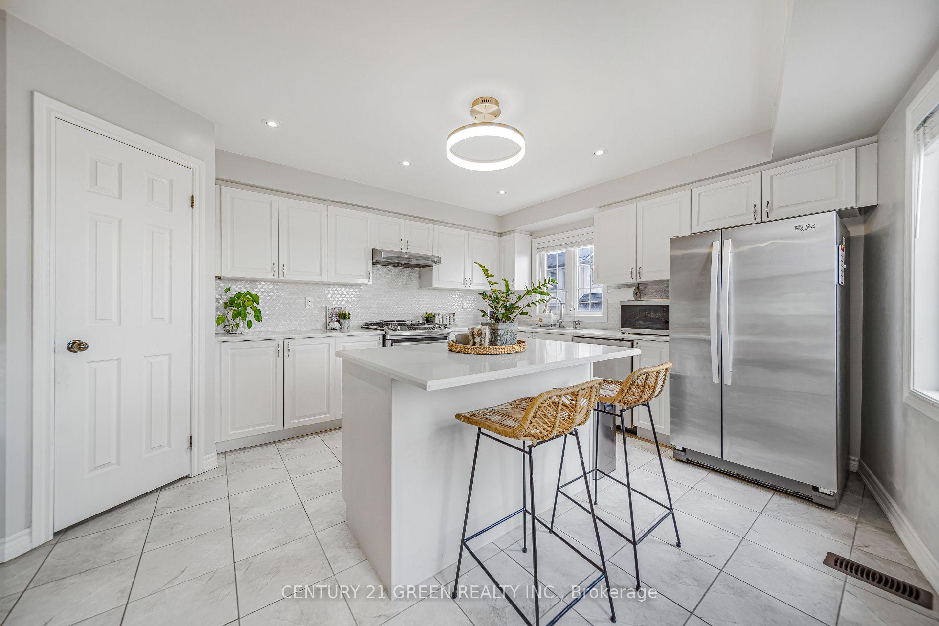 Photo 17 of 36 Comfort Way, Whitby, Blue Grass Meadows — HOMEH