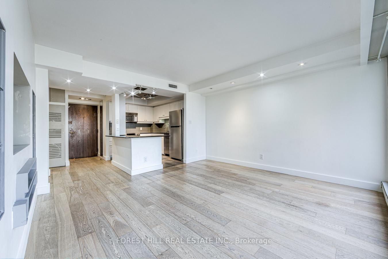 Photo 12 of Unit 1707, 65 Harbour Square, Toronto, Waterfront Communities — HOMEH