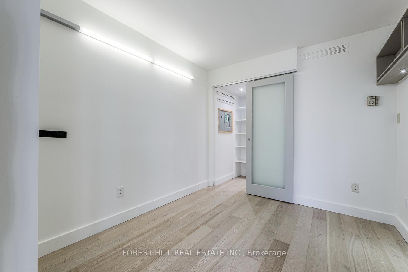 Photo 16 of Unit 1707, 65 Harbour Square, Toronto, Waterfront Communities — HOMEH