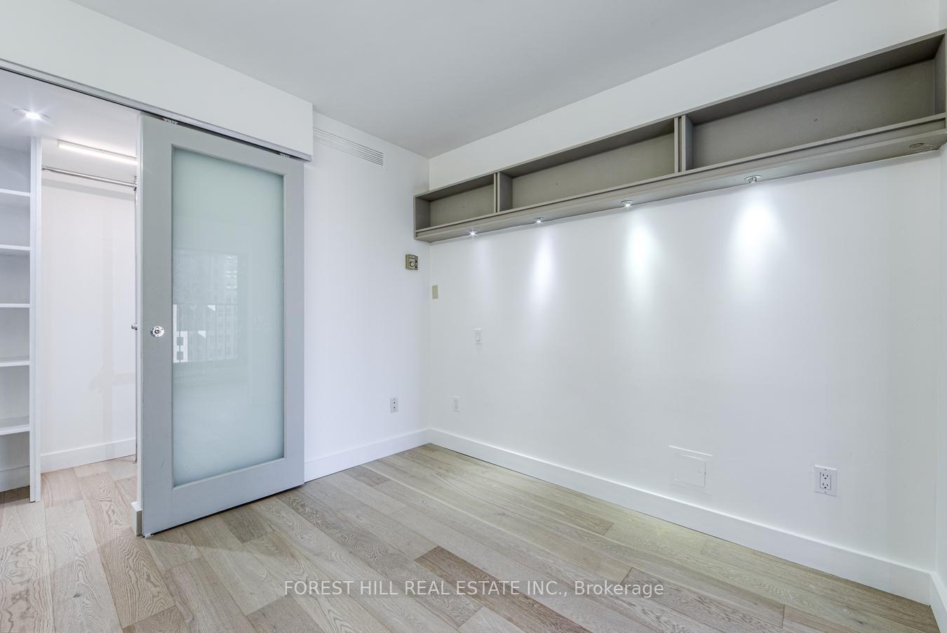 Photo 18 of Unit 1707, 65 Harbour Square, Toronto, Waterfront Communities — HOMEH