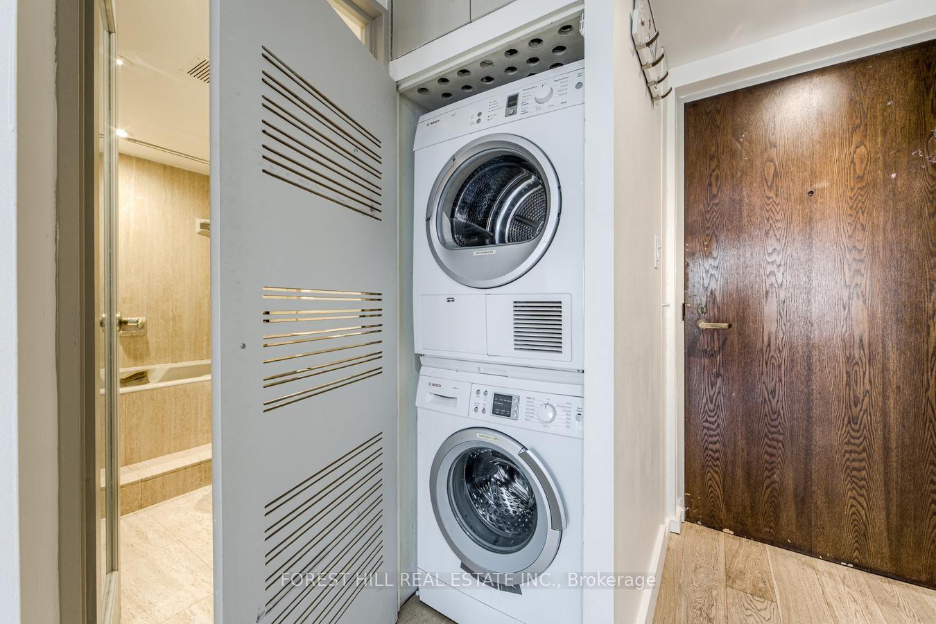 Photo 21 of Unit 1707, 65 Harbour Square, Toronto, Waterfront Communities — HOMEH