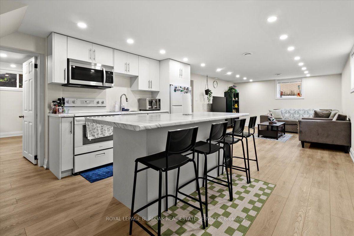 Photo 3 of Unit Lower, 161 Hoover Crescent, Hamilton, Balfour — HOMEH