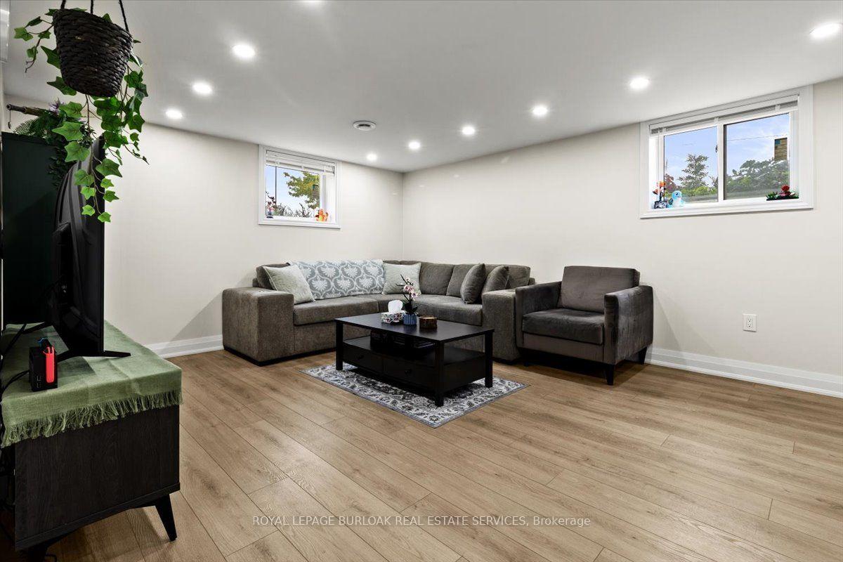 Photo 5 of Unit Lower, 161 Hoover Crescent, Hamilton, Balfour — HOMEH