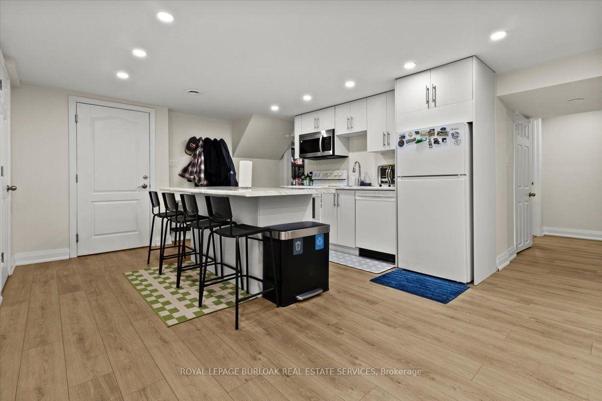 Photo 6 of Unit Lower, 161 Hoover Crescent, Hamilton, Balfour — HOMEH