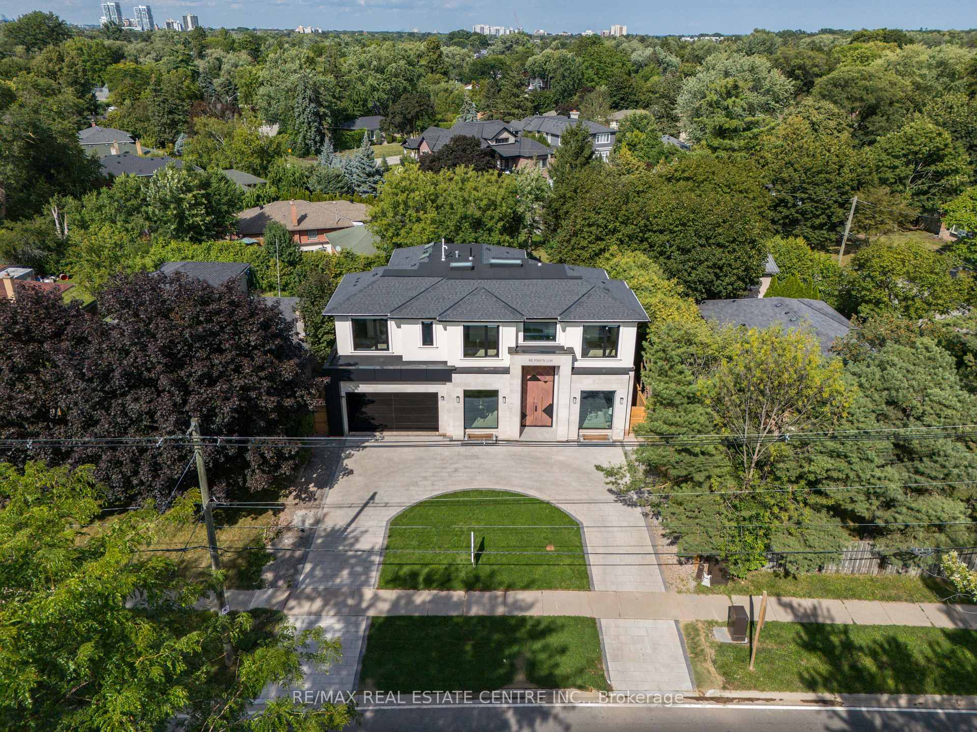 Photo 2 of 491 Fourth Line, Oakville, West — HOMEH