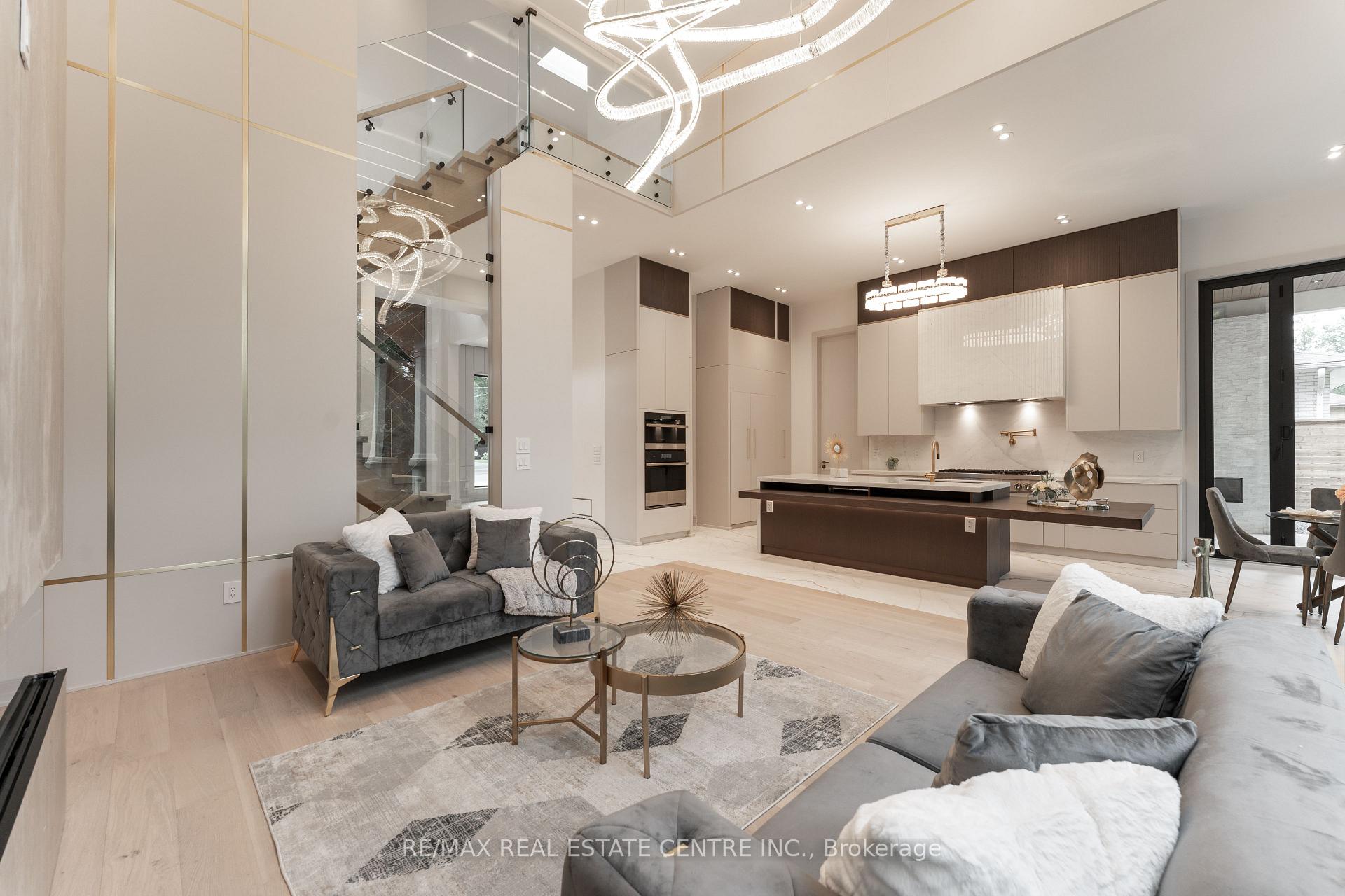Photo 11 of 491 Fourth Line, Oakville, West — HOMEH