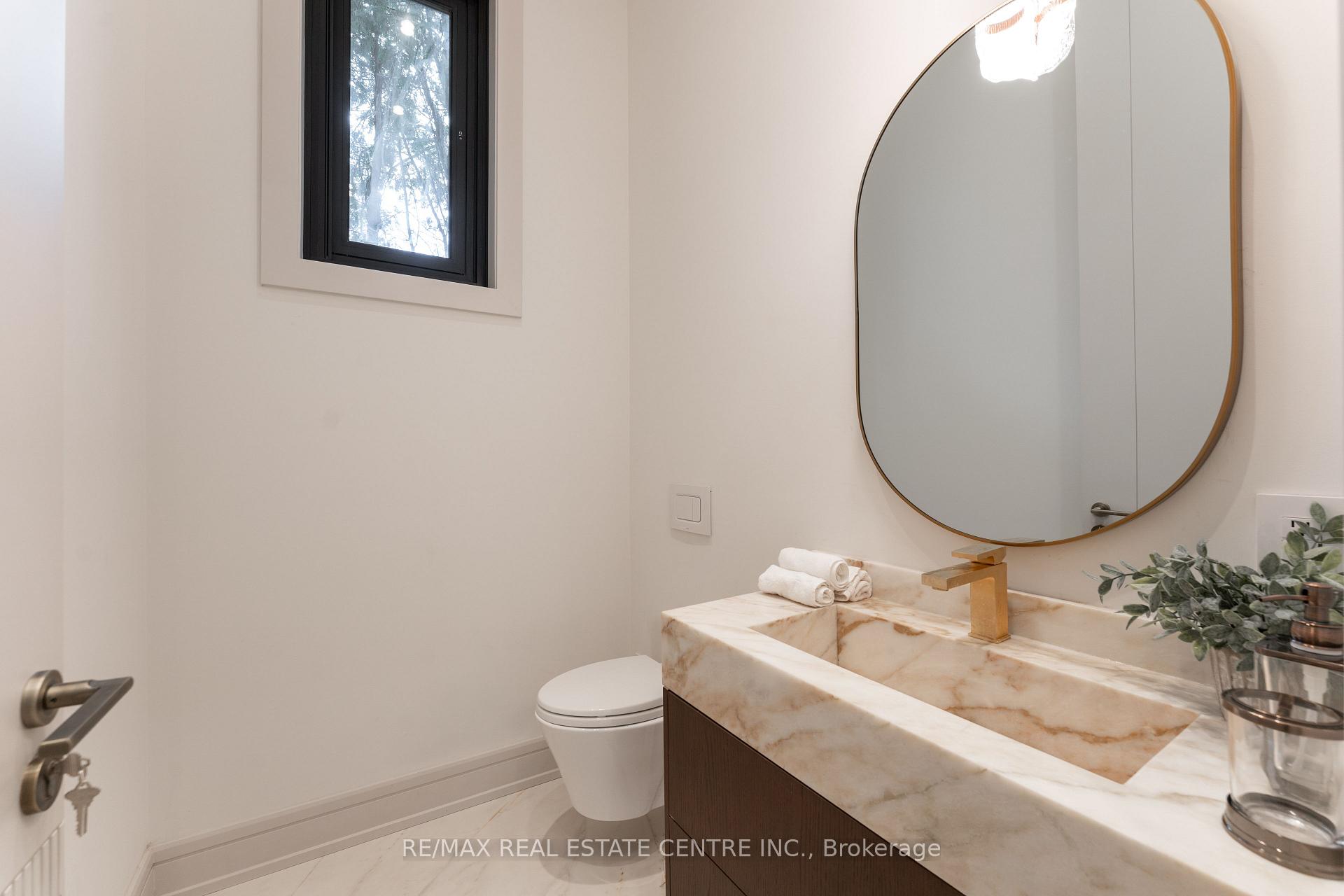 Photo 19 of 491 Fourth Line, Oakville, West — HOMEH