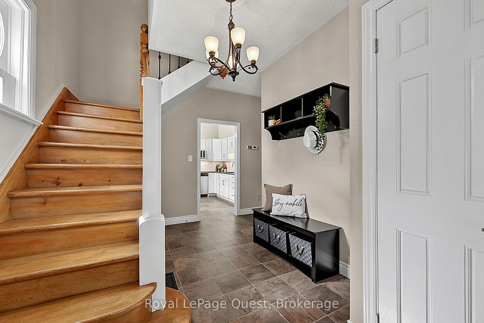 Photo 9 of 125 Coldwater Road, Orillia — HOMEH