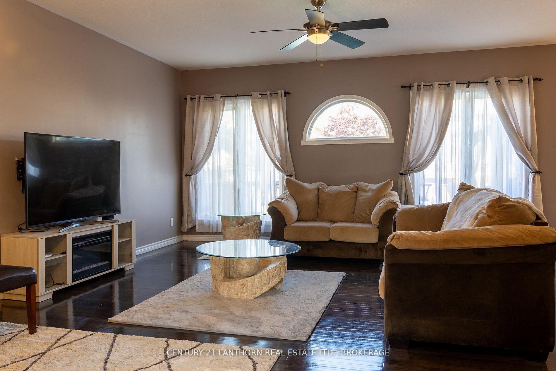 Photo 18 of 409 Cavendish Crescent, Kingston, City Northwest — HOMEH