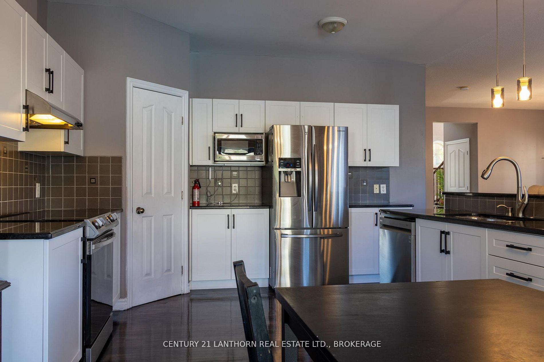 Photo 20 of 409 Cavendish Crescent, Kingston, City Northwest — HOMEH