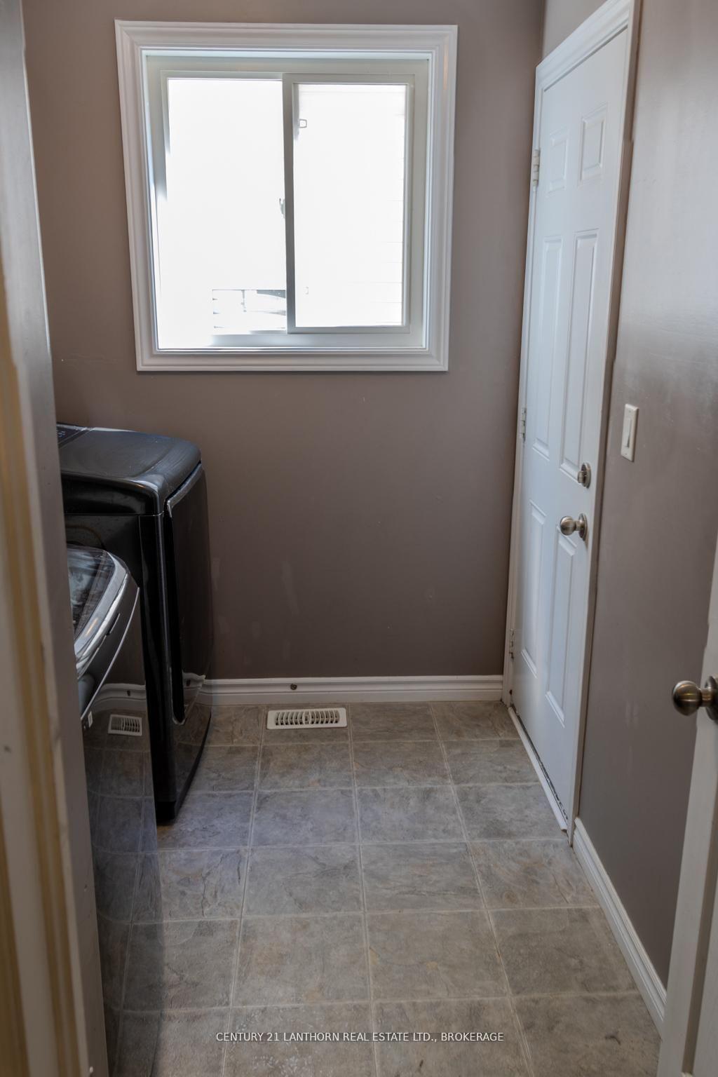 Photo 23 of 409 Cavendish Crescent, Kingston, City Northwest — HOMEH