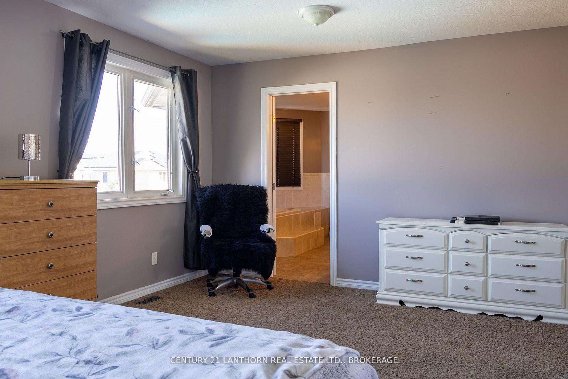 Photo 32 of 409 Cavendish Crescent, Kingston, City Northwest — HOMEH
