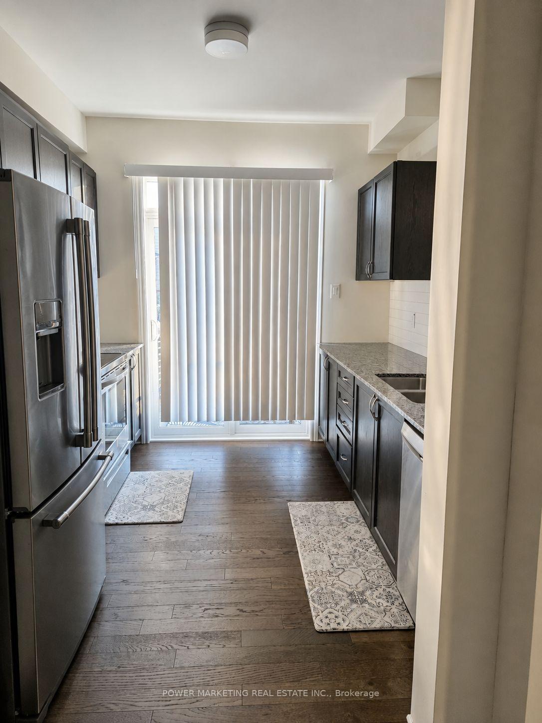 Photo 10 of 243 Atima Circle, Ottawa, Barrhaven - Half Moon Bay — HOMEH