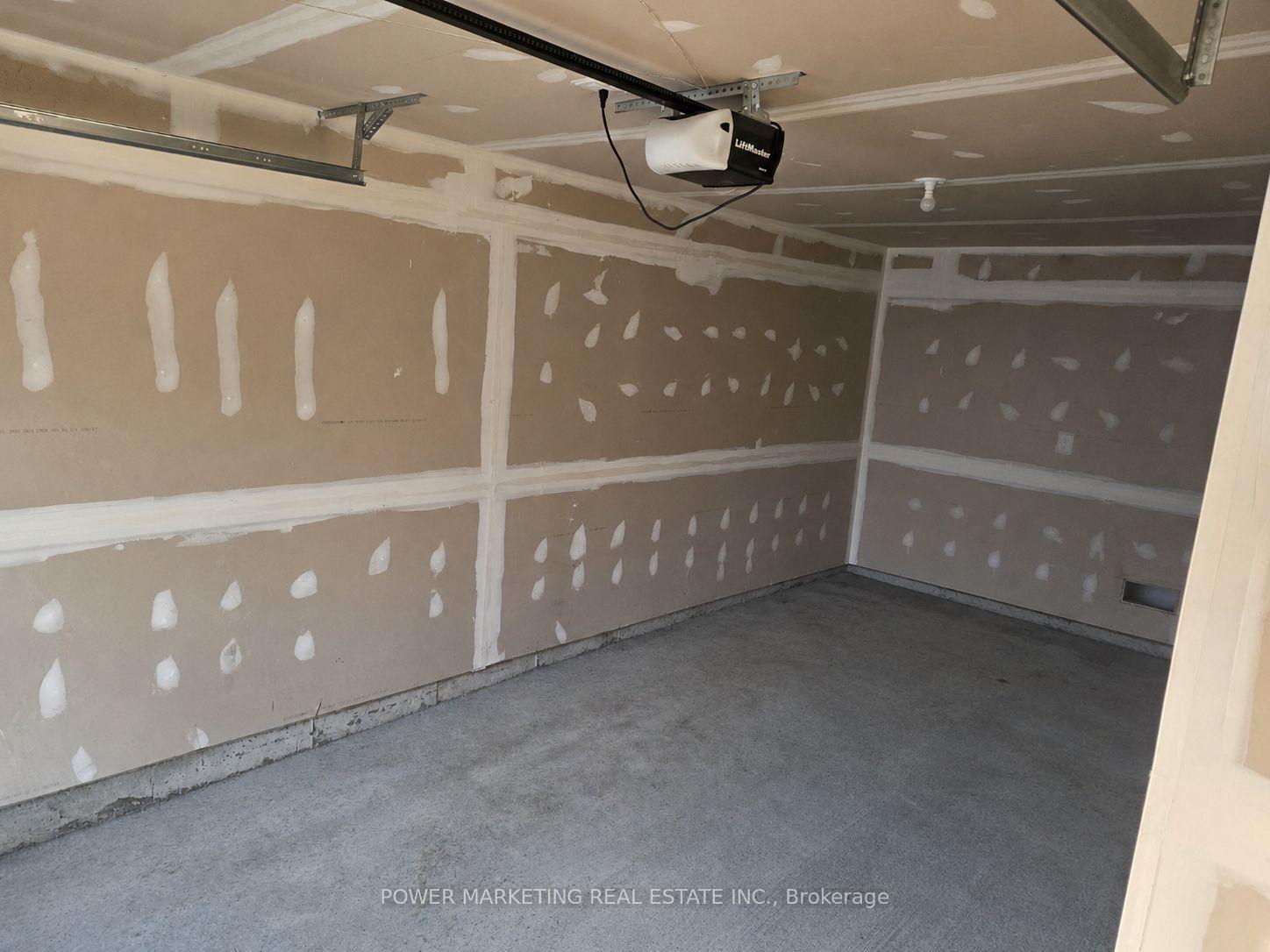 Photo 26 of 243 Atima Circle, Ottawa, Barrhaven - Half Moon Bay — HOMEH