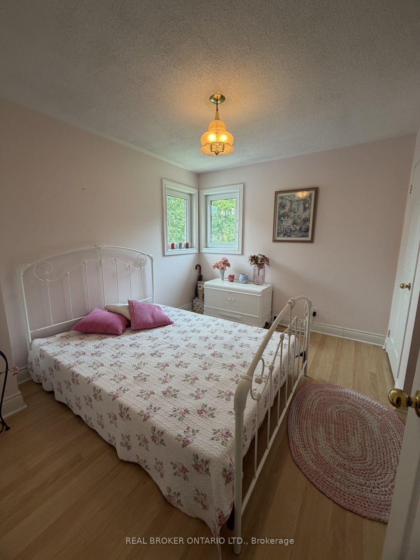 Photo 9 of Unit UPPER, 205 Cedar Beach Road, Brock, Beaverton — HOMEH