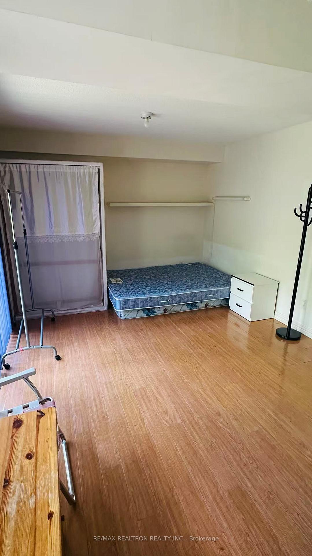 Photo 4 of Unit 23, 65 Maple Park Way, Markham, Milliken Mills West — HOMEH