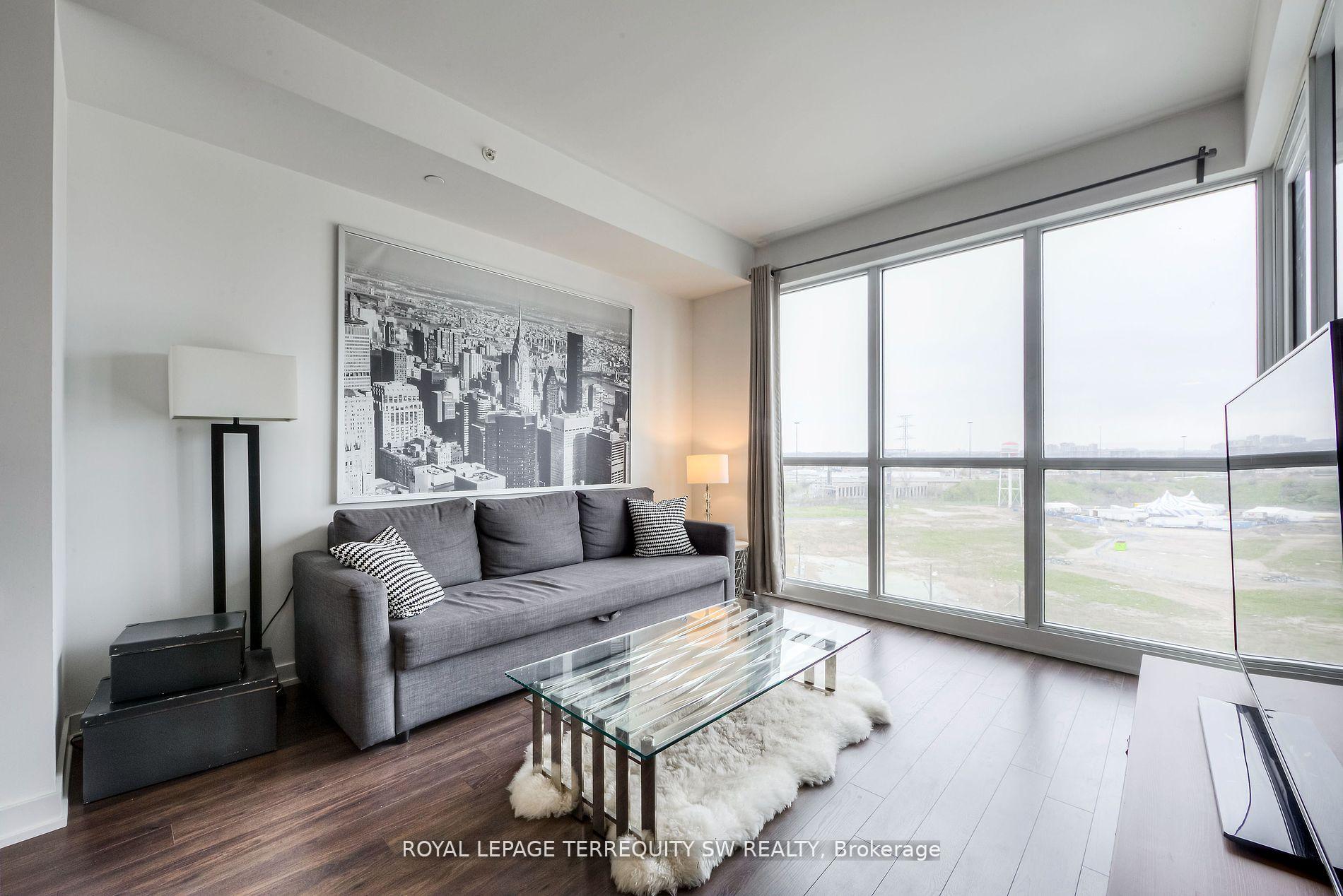 Photo 5 of Unit 1208, 10 Park Lawn Road, Etobicoke, Mimico — HOMEH