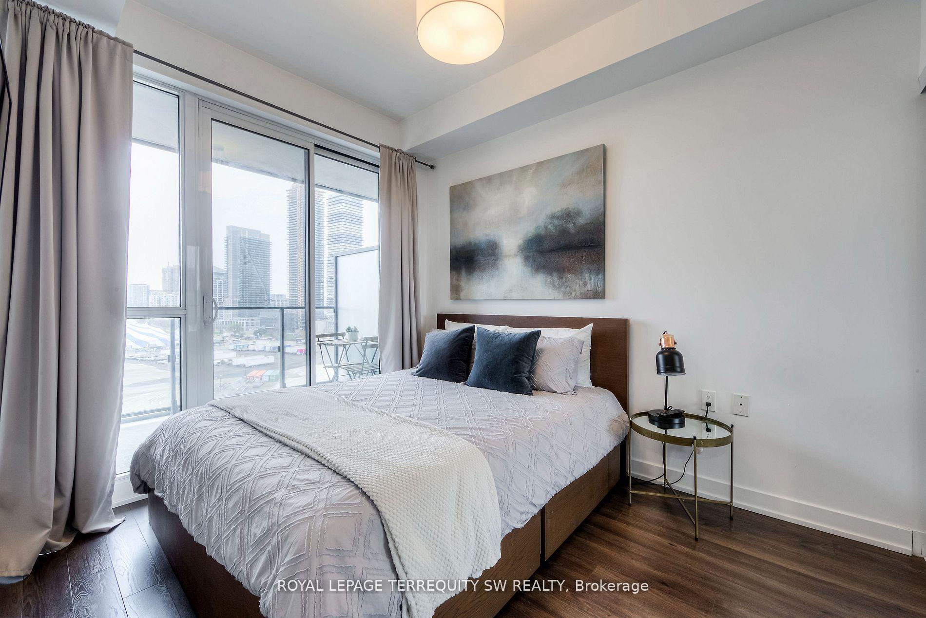 Photo 7 of Unit 1208, 10 Park Lawn Road, Etobicoke, Mimico — HOMEH