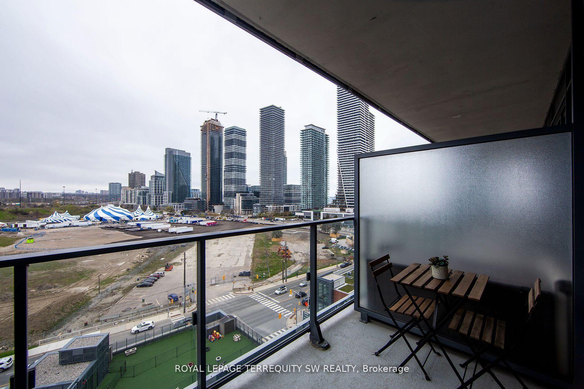 Photo 10 of Unit 1208, 10 Park Lawn Road, Etobicoke, Mimico — HOMEH