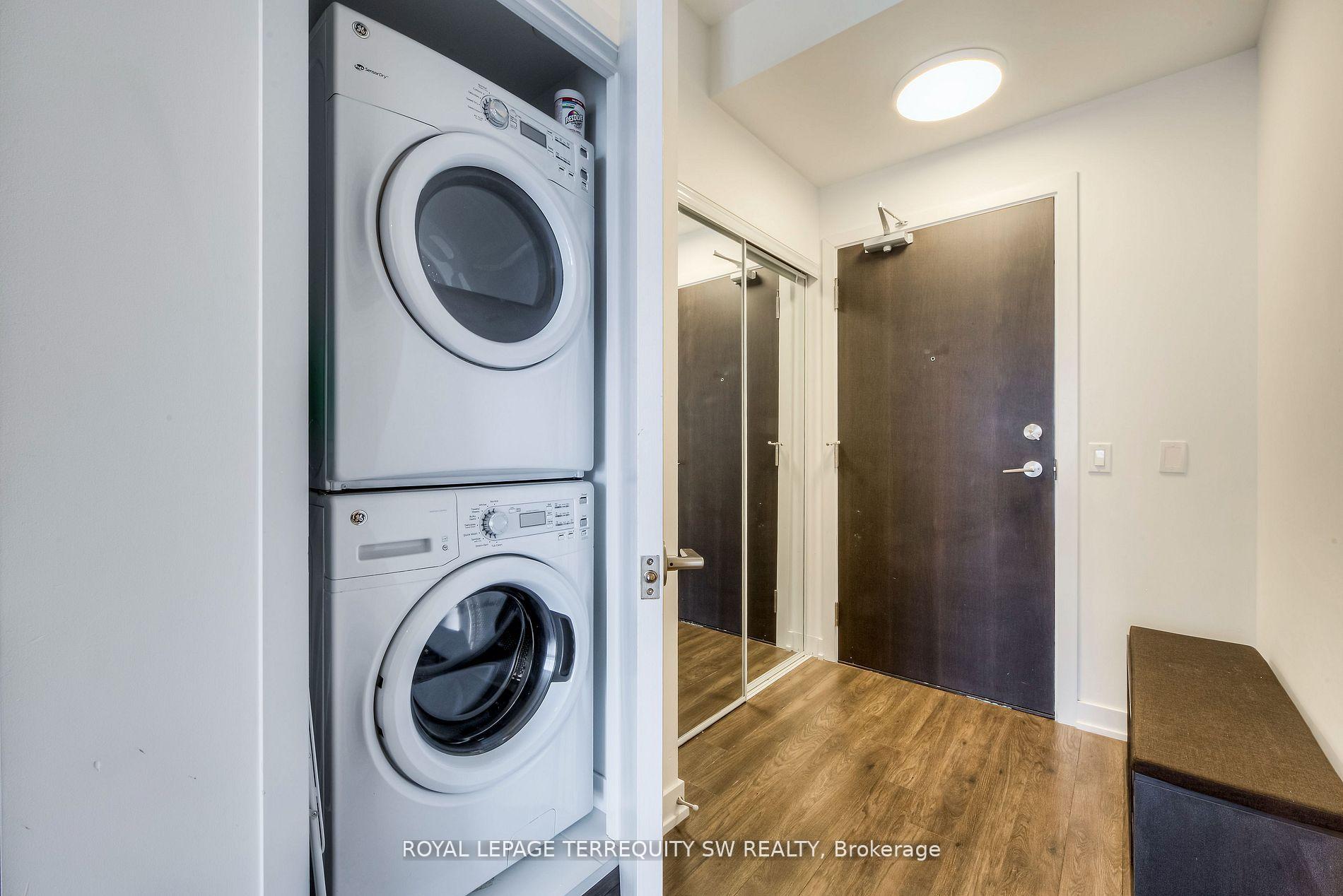 Photo 12 of Unit 1208, 10 Park Lawn Road, Etobicoke, Mimico — HOMEH