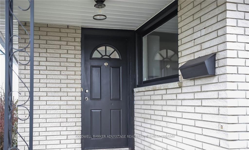 Photo 3 of 55 Kent Street, St. Catharines, Western Hill — HOMEH