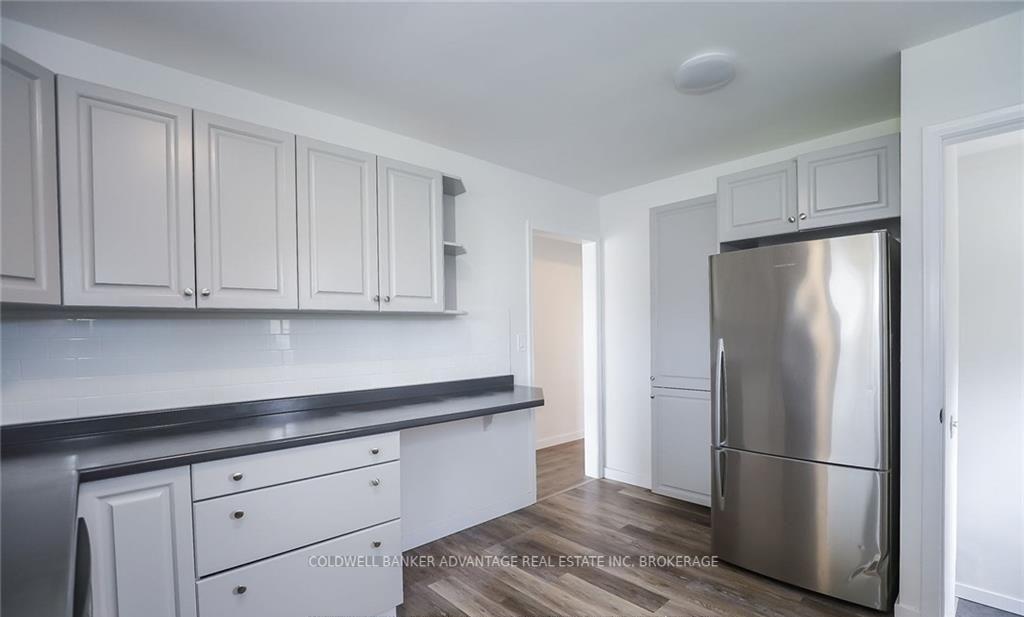 Photo 5 of 55 Kent Street, St. Catharines, Western Hill — HOMEH