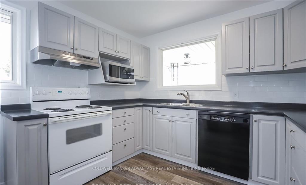 Photo 6 of 55 Kent Street, St. Catharines, Western Hill — HOMEH