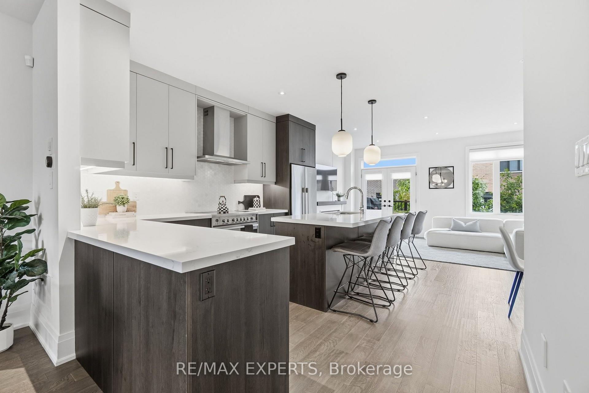 Photo 8 of 22 Velia Court, Vaughan, Vellore Village — HOMEH