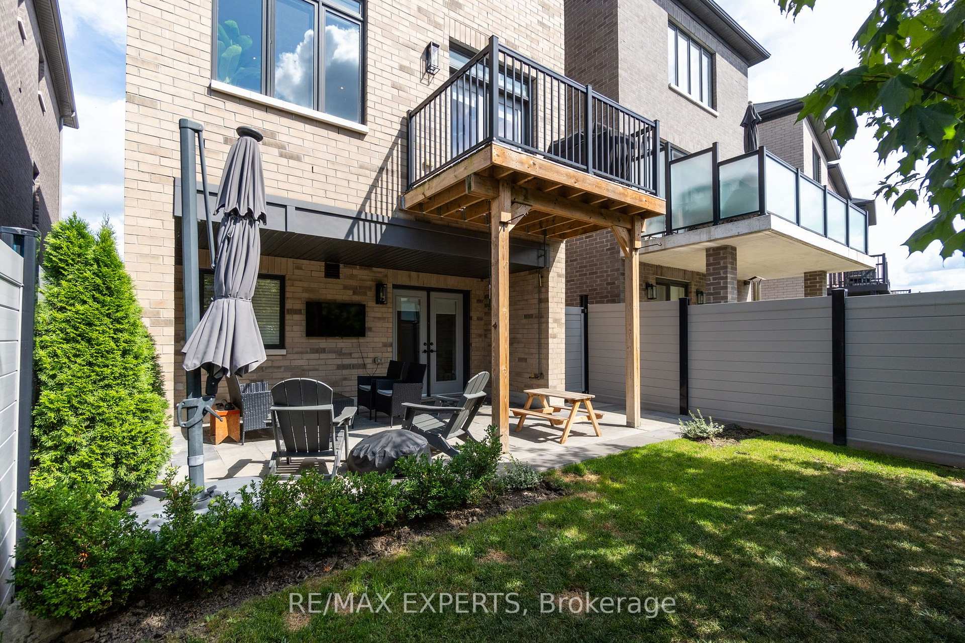 Photo 31 of 22 Velia Court, Vaughan, Vellore Village — HOMEH