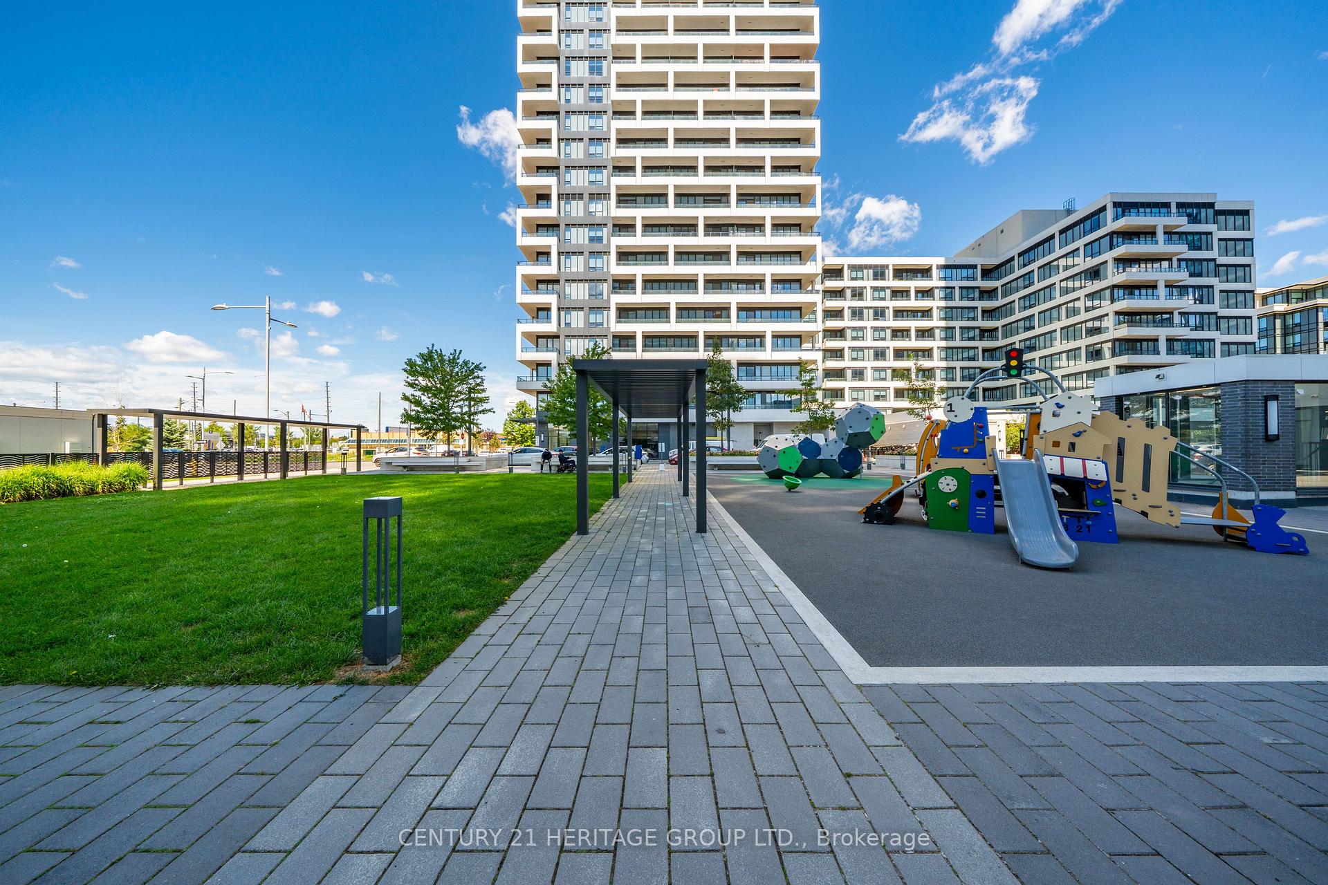 Photo 4 of Unit 1503, 8 Water Walk Drive, Markham, Unionville — HOMEH