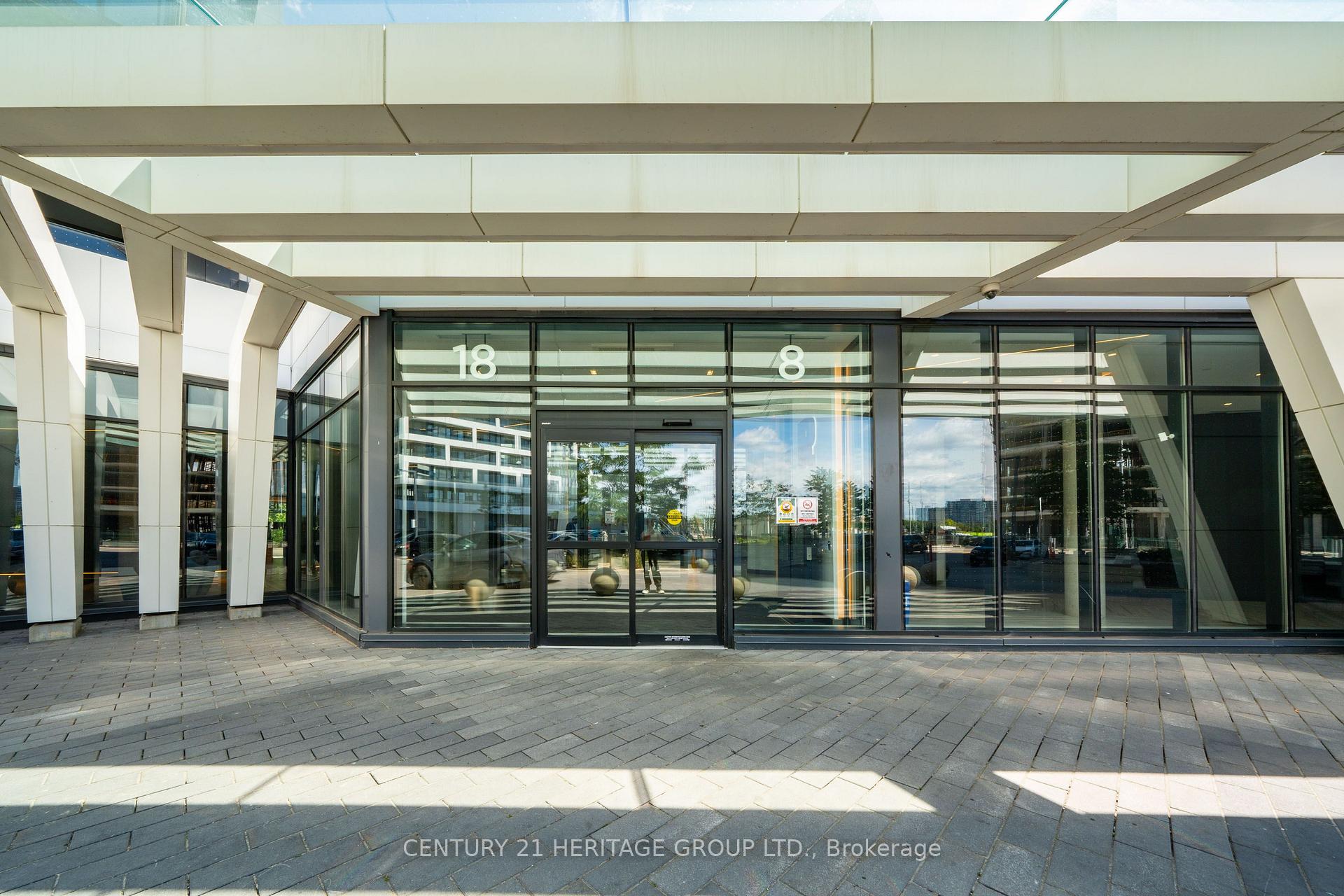 Photo 5 of Unit 1503, 8 Water Walk Drive, Markham, Unionville — HOMEH