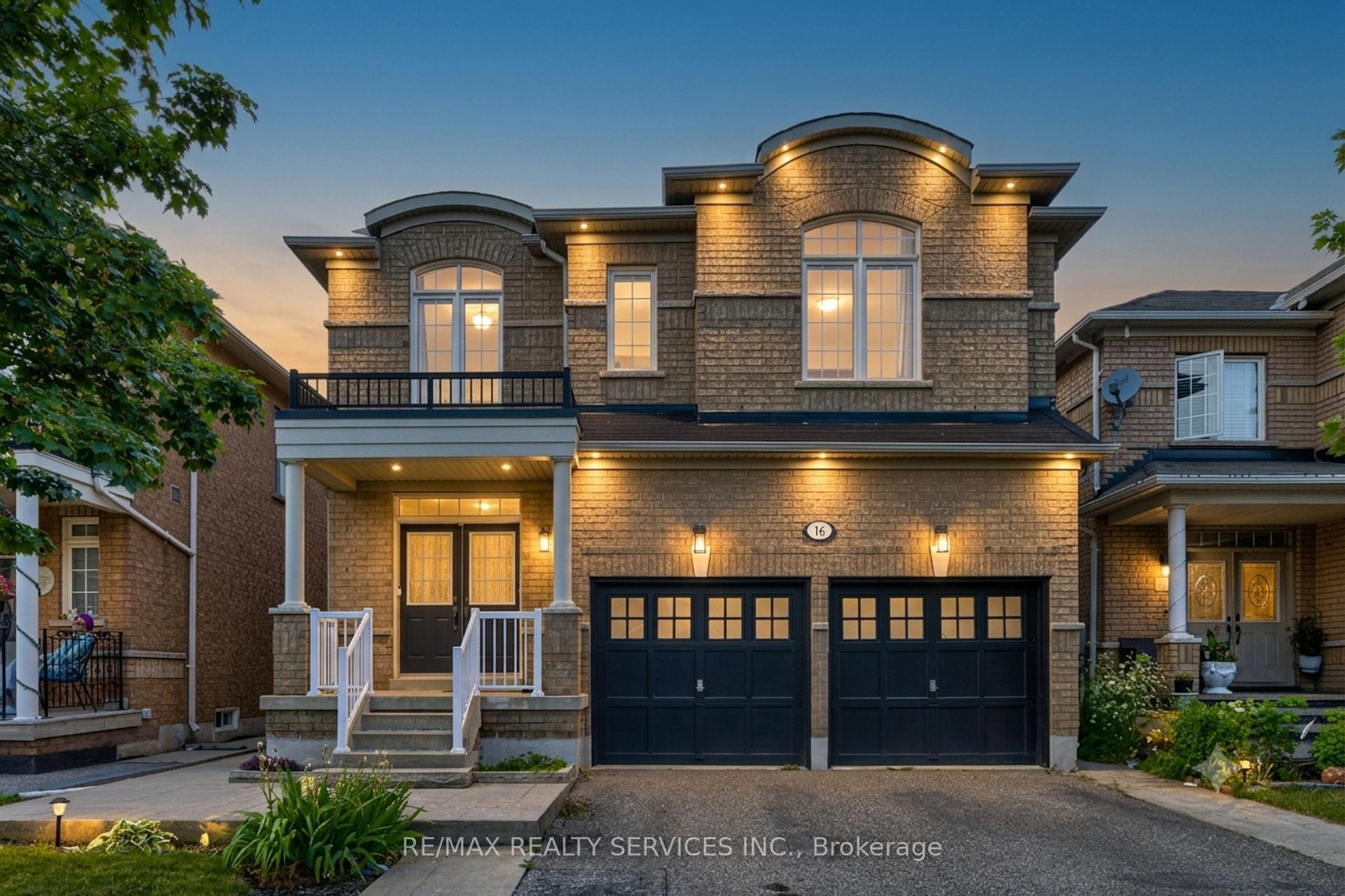 Photo 4 of 16 Fallgate Drive, Brampton, Credit Valley — HOMEH