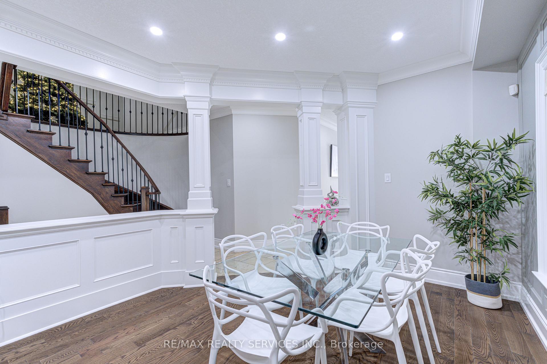 Photo 10 of 16 Fallgate Drive, Brampton, Credit Valley — HOMEH