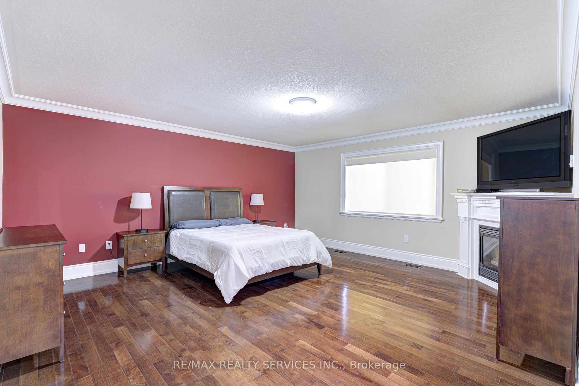 Photo 23 of 16 Fallgate Drive, Brampton, Credit Valley — HOMEH