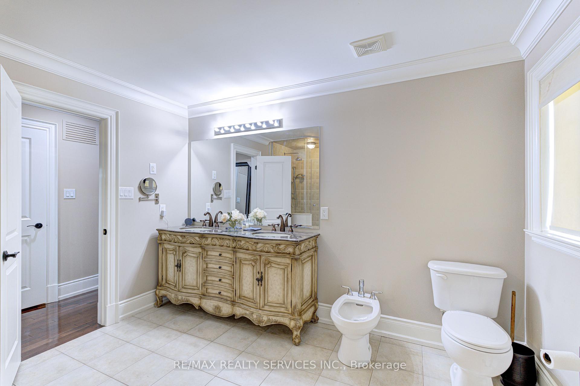 Photo 27 of 16 Fallgate Drive, Brampton, Credit Valley — HOMEH