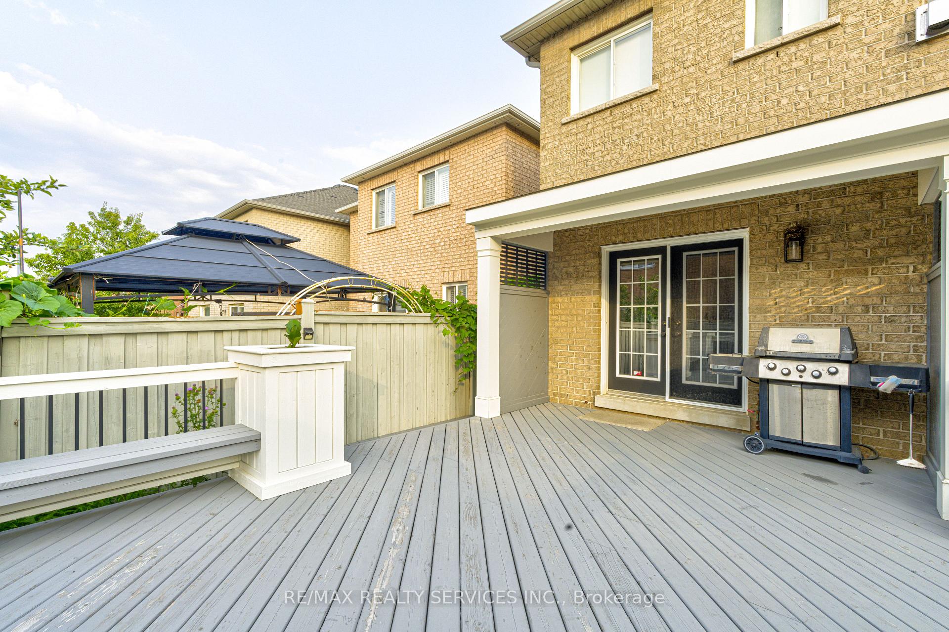 Photo 41 of 16 Fallgate Drive, Brampton, Credit Valley — HOMEH