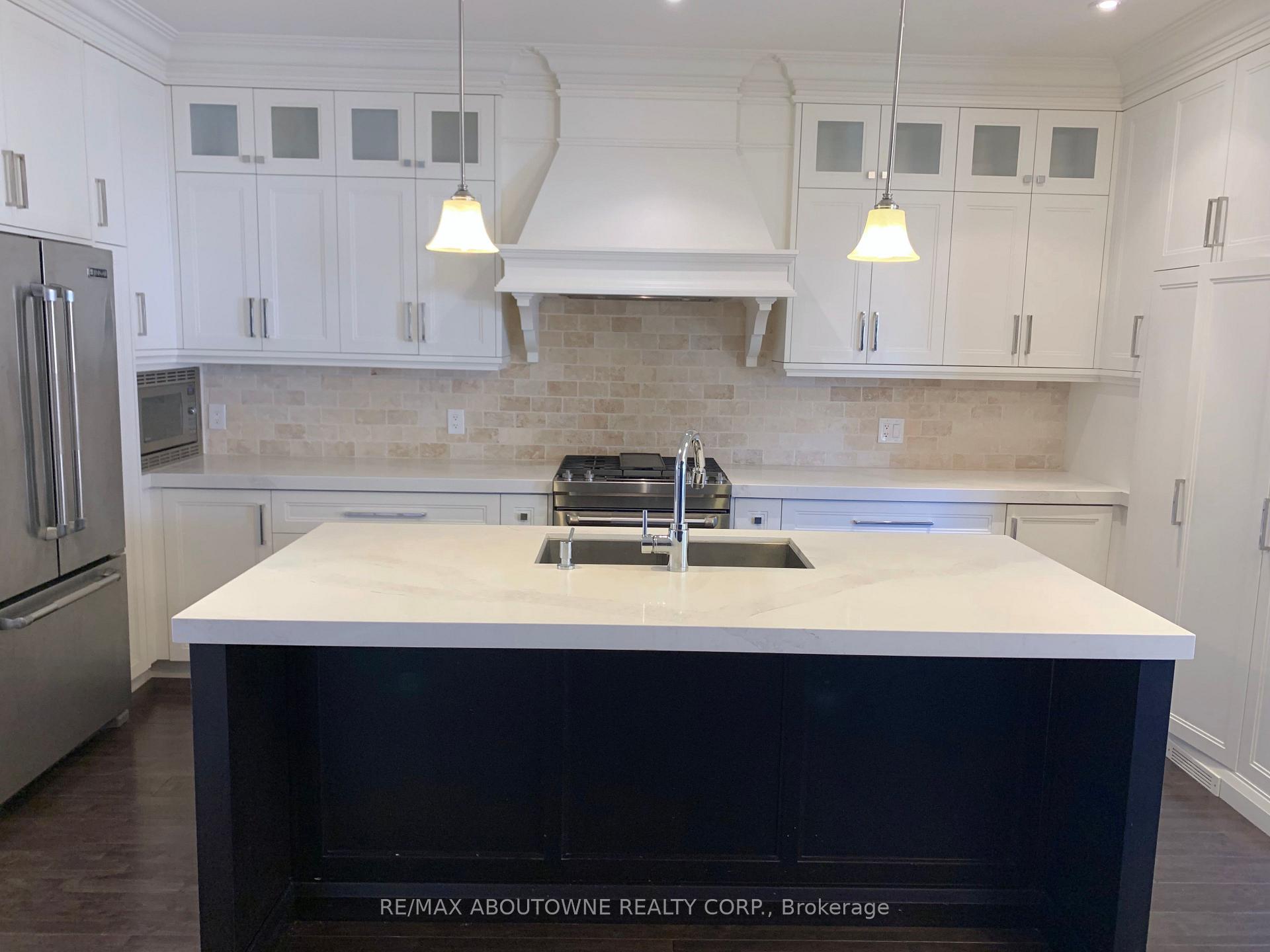 Photo 7 of 469 Ambleside Drive, Oakville, River Oaks — HOMEH