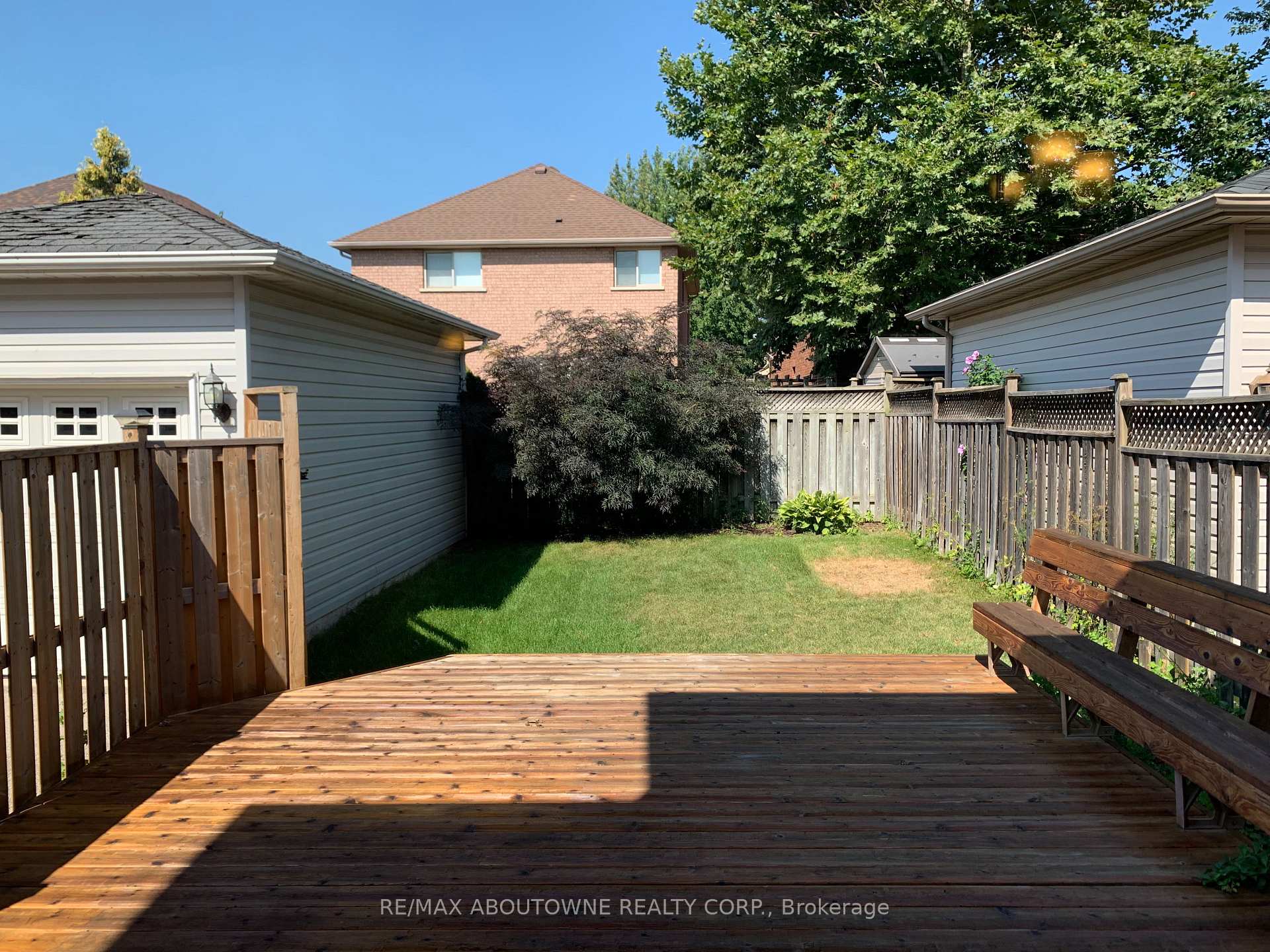 Photo 15 of 469 Ambleside Drive, Oakville, River Oaks — HOMEH