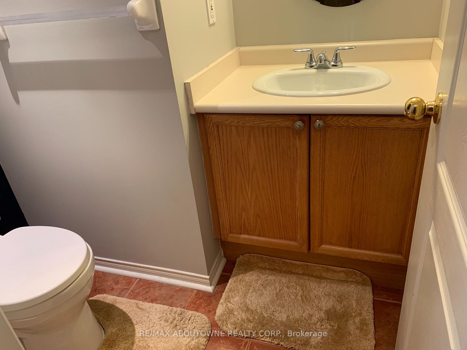 Photo 17 of 469 Ambleside Drive, Oakville, River Oaks — HOMEH