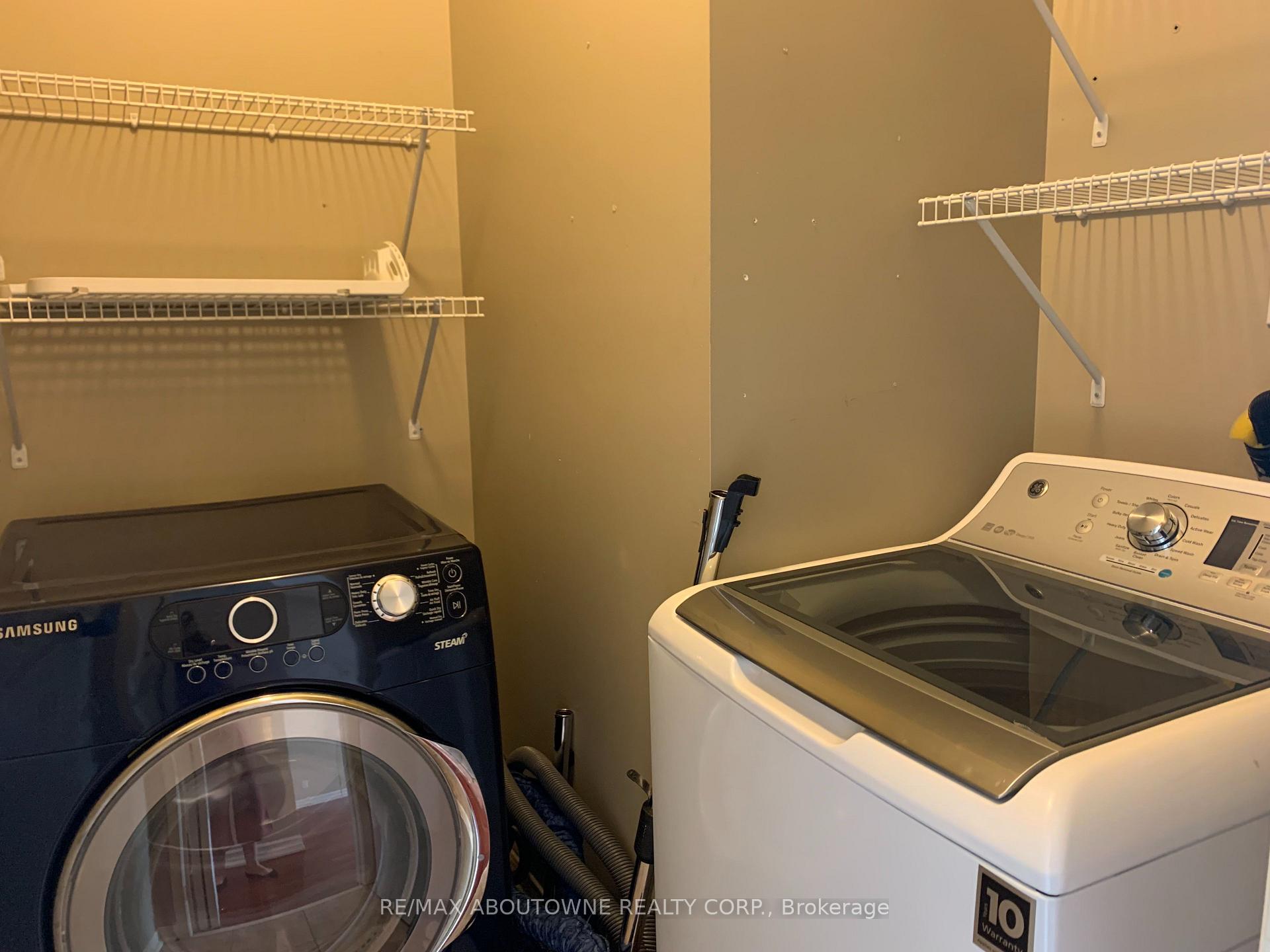 Photo 18 of 469 Ambleside Drive, Oakville, River Oaks — HOMEH
