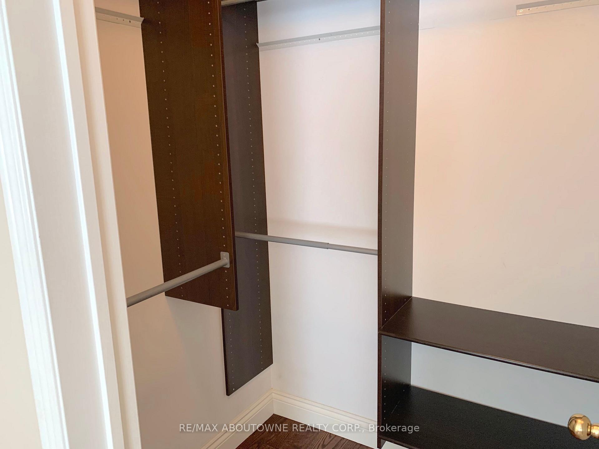 Photo 22 of 469 Ambleside Drive, Oakville, River Oaks — HOMEH
