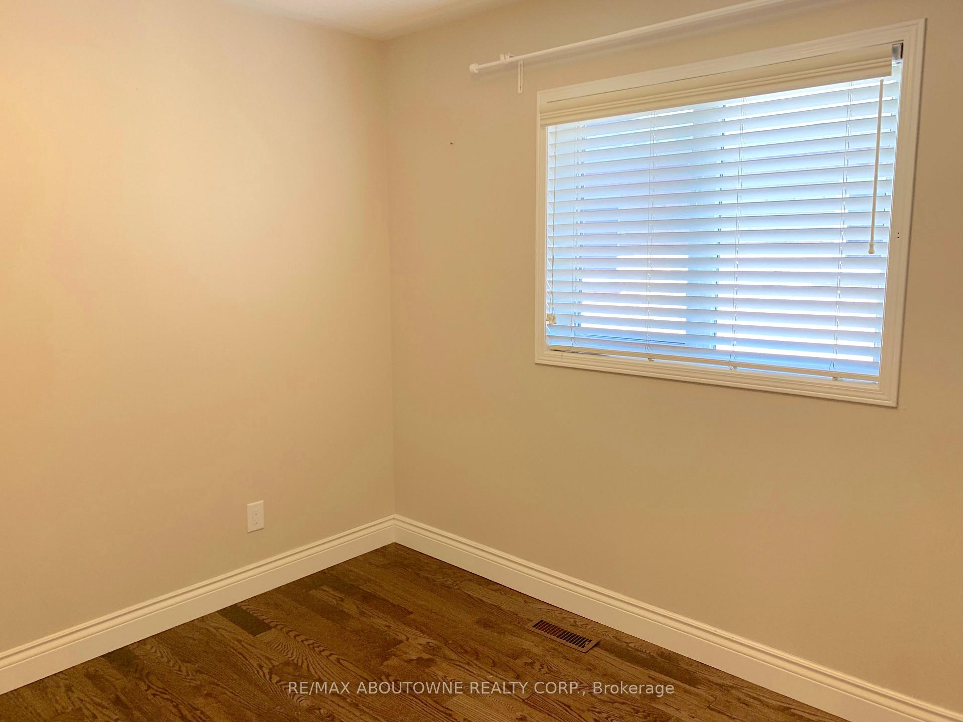 Photo 23 of 469 Ambleside Drive, Oakville, River Oaks — HOMEH