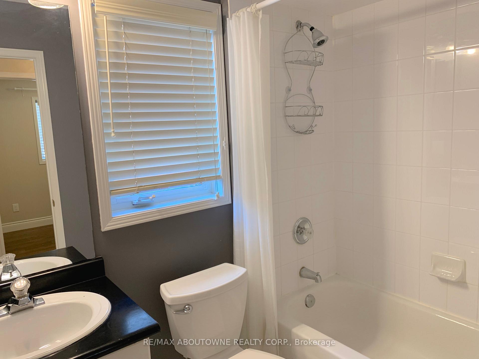 Photo 24 of 469 Ambleside Drive, Oakville, River Oaks — HOMEH